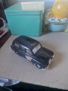 CORGI AUSTIN london taxi MADE IN GB
