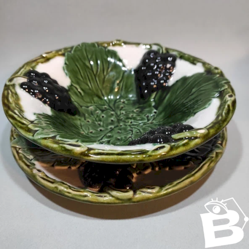 Coupe a fruits  en barbotine , égoutoir et assiette