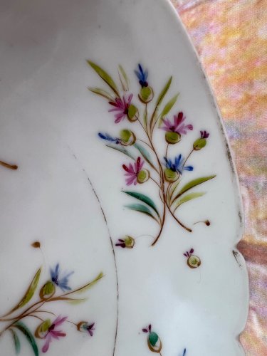 Coupe ancienne en porcelaine française – Rouenart À la Ville de Sèvres – XIXe