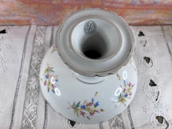 Coupe ancienne en porcelaine française – Rouenart À la Ville de Sèvres – XIXe