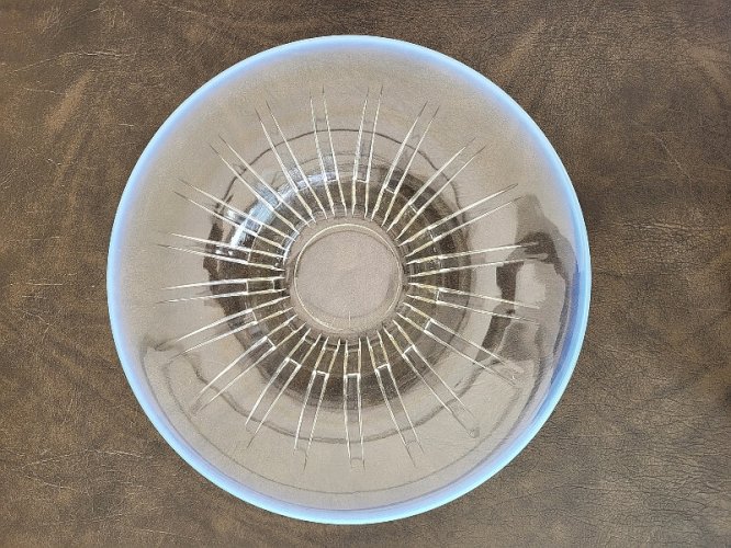 COUPE AVEC LES BORDS OPALESCENTS  N° 26