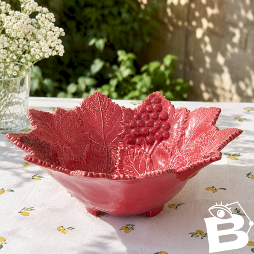 Coupe centre de table en barbotine feuilles de vigne framboise