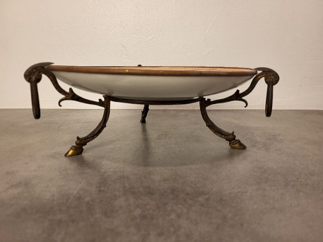 COUPE CENTRE DE TABLE EN BRONZE ET FAÏENCE