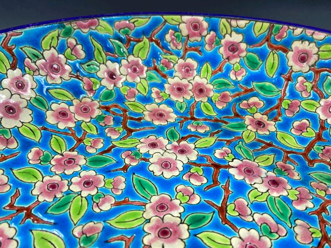 Coupe creuse circulaire en faïence émaillée de Longwy