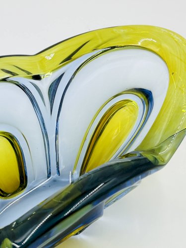 Coupe design en verre de Bohême Chribska