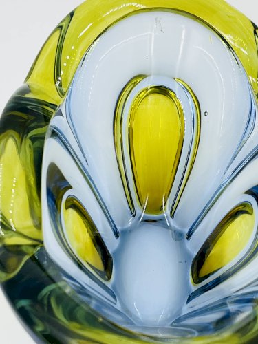 Coupe design en verre de Bohême Chribska