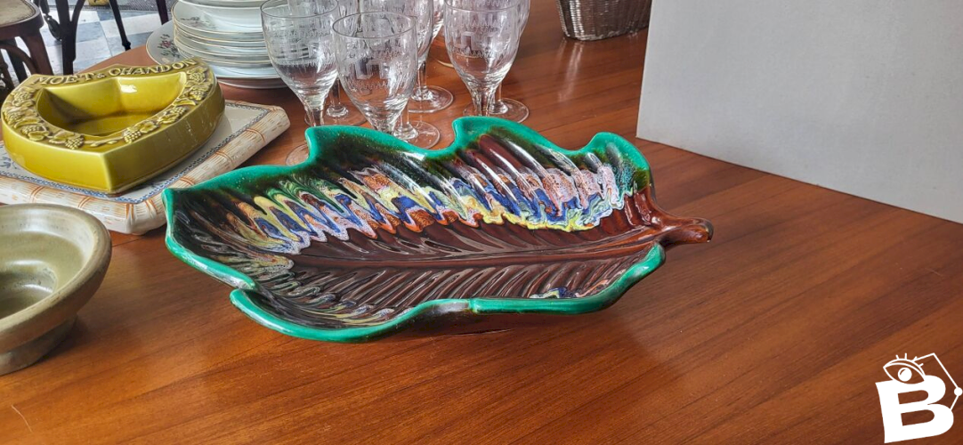 Coupe en forme de feuille  Vallauris
