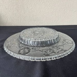 Coupe en verre moulé