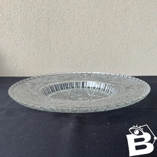 Coupe en verre moulé