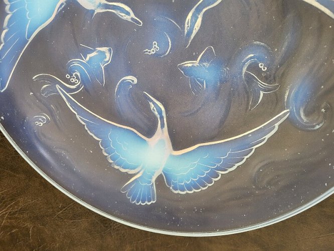 COUPE EN VERRE OPALESCENT CANARDS ET POISSONS N° 29