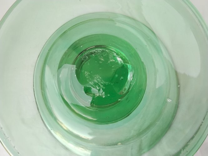 Coupe en verre sur pied
