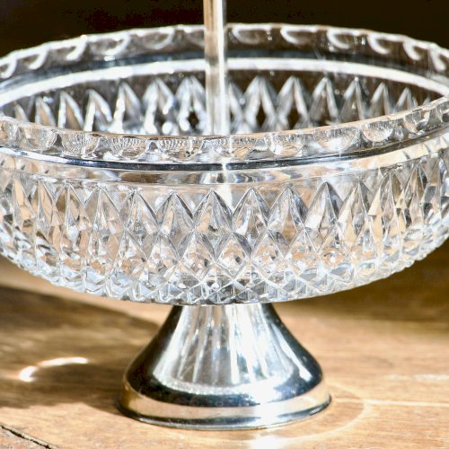 Coupe montée / corbeille de 1950 en cristal et métal argenté