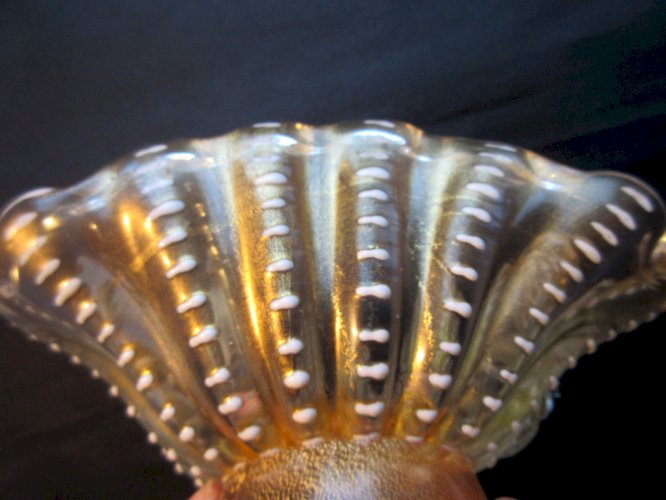 Coupe Murano, vide-poche verre émaillé avec inclusion de poudre d'or: Cygne