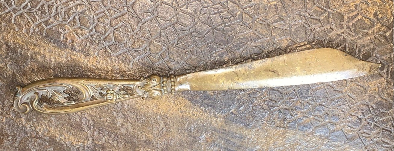 coupe papier en bronze de style rocaille XIXe