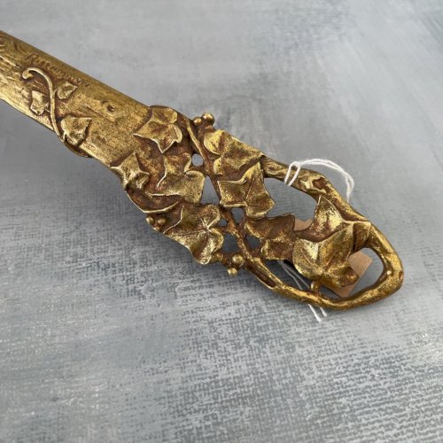 Coupe papier en bronze signé RISCHMANN décor art nouveau feuilles de lierre