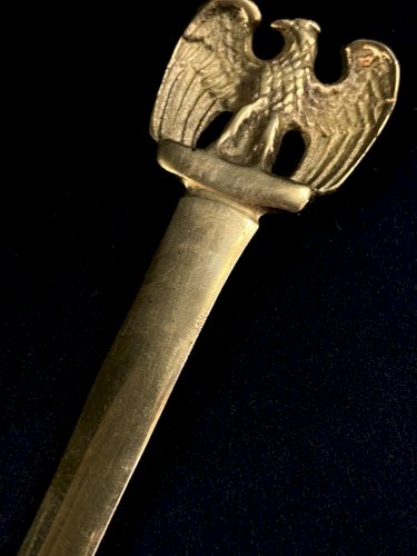 Coupe papier style Empire en bronze doré à décor de l'aigle impérial