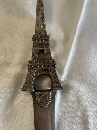 Coupe papier Tour Eiffel