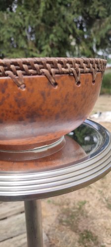 Coupe poterie Rinjani Lombok Indonésie Argile et rotin