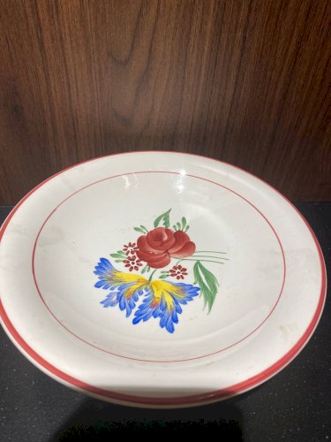 Coupe sur pied ancienne en faïence – Faïencerie d’Onnaing, fin XIXᵉ / début XXᵉ