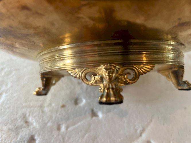 Coupe sur pied en bronze doré par "F LEVILLAIN Fondeur Barbedienne " XIX Siecle