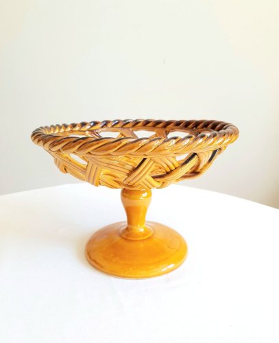 Coupe tressée sur pied en céramique
