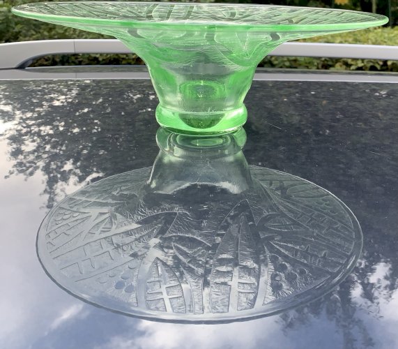 Coupe verre dégagé à l'acide et ouraline art déco signée Fains très bel état