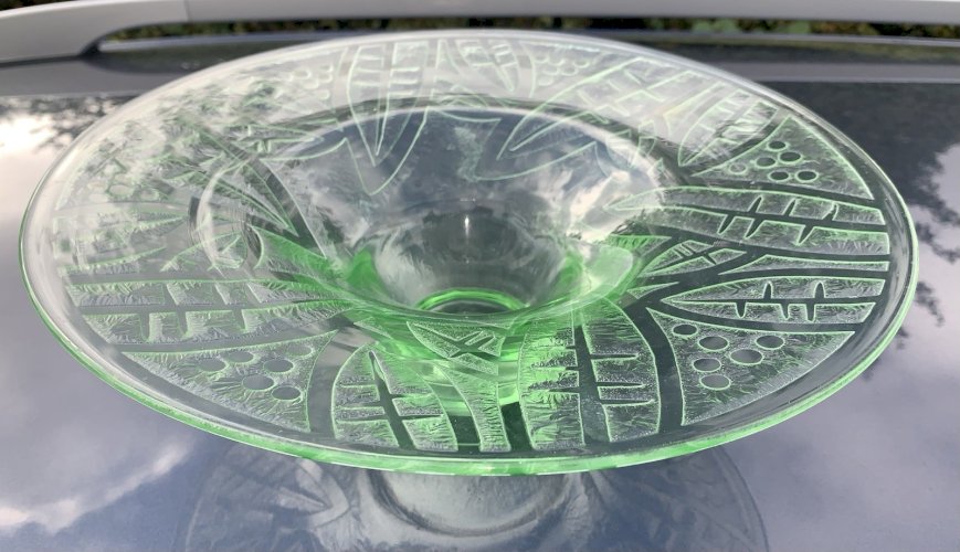 Coupe verre dégagé à l'acide et ouraline art déco signée Fains très bel état