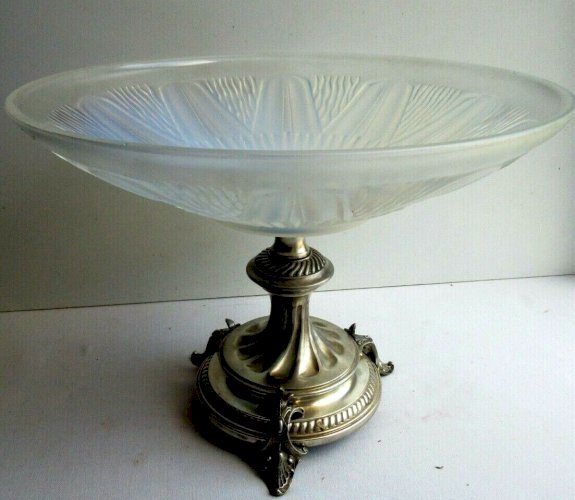Coupe verre opalescent Art déco, Ezan, Verlys? sur pied métal argenté