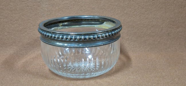 EMPTY POCKET CUP IN GLASS WITH SILVER EDGES, MINERVE STAMP