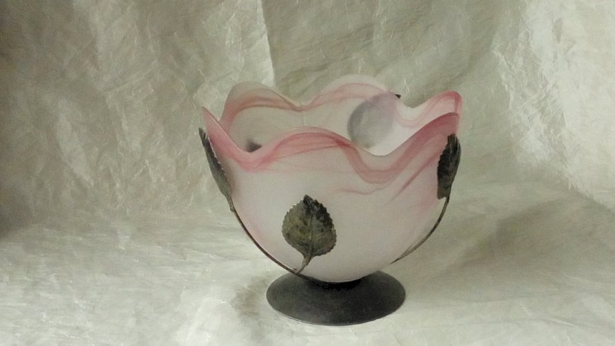 COUPE VIDE POCHE EN VERRE MOULE PRESSÉ MONTURE EN METAL STYLE ART DÉCO *