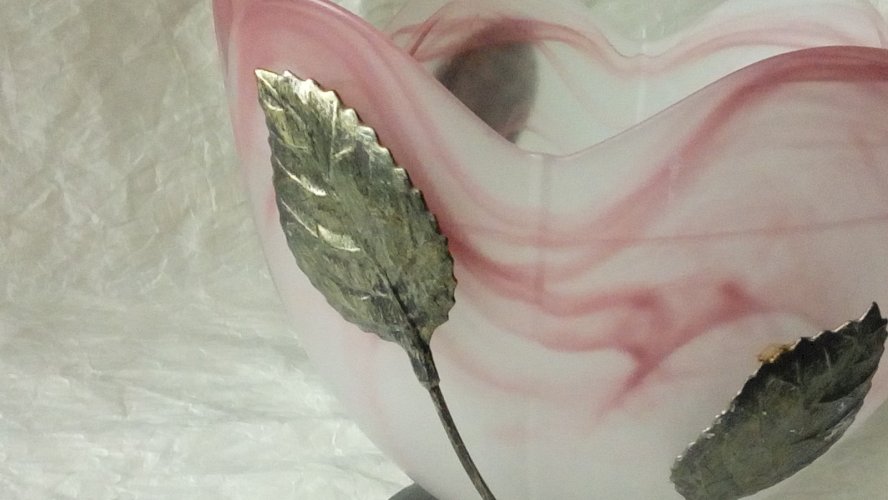 COUPE VIDE POCHE EN VERRE MOULE PRESSÉ MONTURE EN METAL STYLE ART DÉCO *