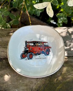 Vintage porcelain ashtray / dish