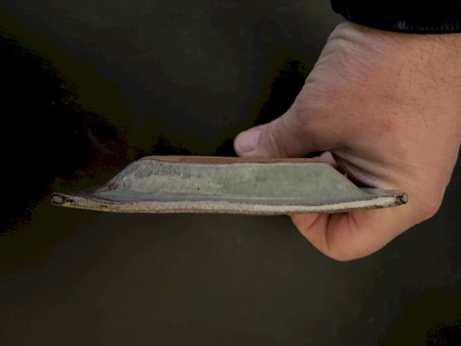 Coupelle Vide-poche vert rouge Grès Signée A Identifier  Céramique artisanat