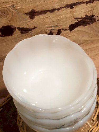 Coupelles Arcopal rétro vintage motifs marguerites