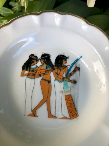 Coupelles en porcelaine de Limoges motifs Égyptiens