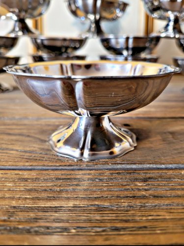 Coupes glaces inox Guy Degrenne, coupes basses forme de fleur