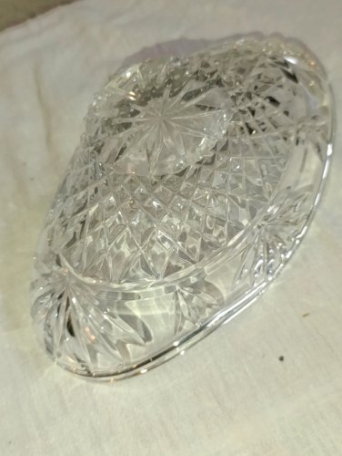 coupe/vide poche en cristal taillé en bon etat