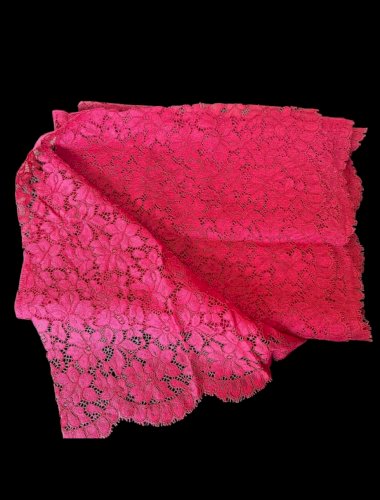 Coupon dentelle de calais rouge Neuf 4,26 m vintage vers 1950 Maison Darquer