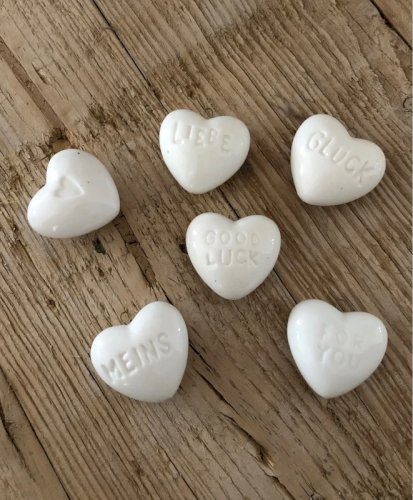 Cœurs porte bonheur en porcelaine à accrocher