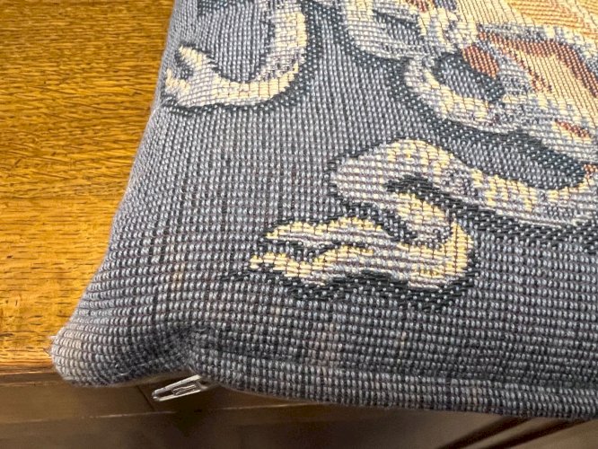 Coussin tapisserie instruments musique 45cm déhoussable vintage