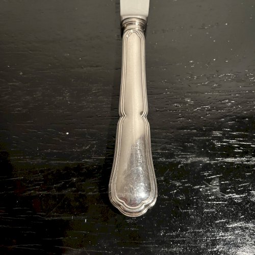 Couteaux en métal argenté