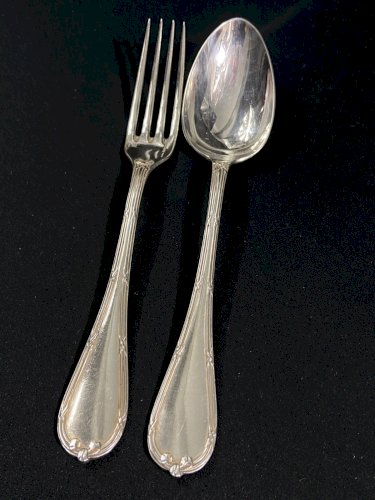 Couvert à entremets métal argenté style Louis XVI signé Christofle modèle Rubans