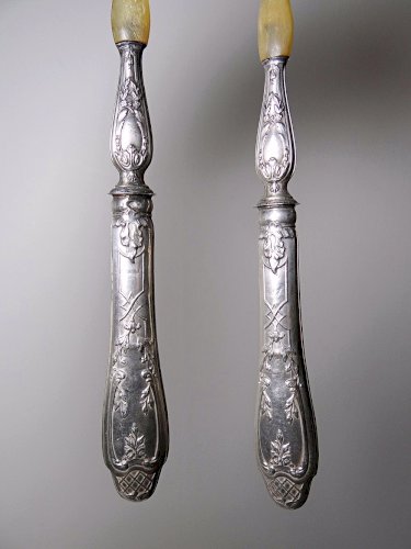 Couverts à salade Napoléon III anciens 1852-1870 métal argenté et corne