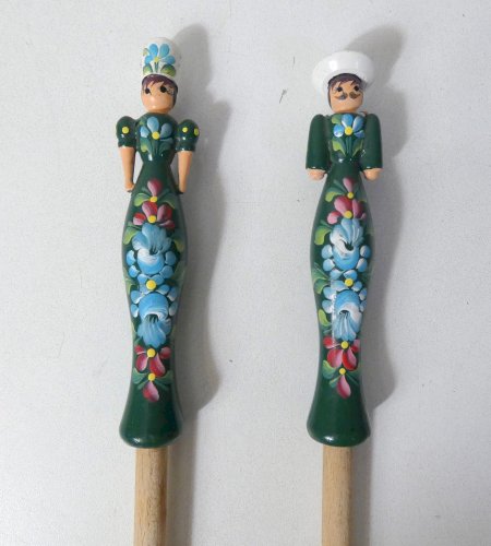 couverts à salade vintage en bois tourné peint main folk art artisanal