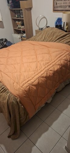couvre-lit matelassé ancien