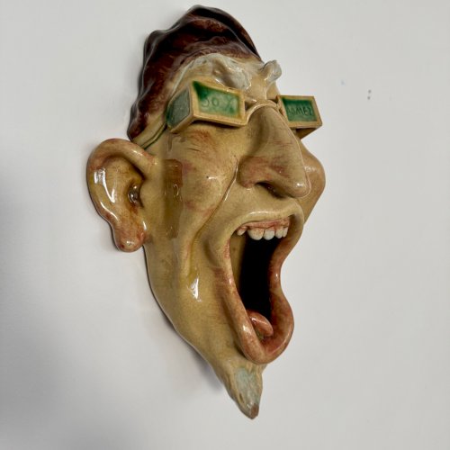 Crachoir figuratif par Rafael Bordalo Pinheiro (1846-1905) M3773