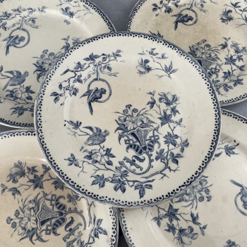 CREIL ET MONTEREAU lot 5 assiettes à dessert terre de fer décor PERRUCHE ~20.5cm