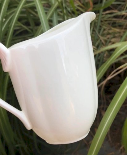 Crémier blanc en porcelaine Villeroy & Boch modèle Arco Weiss