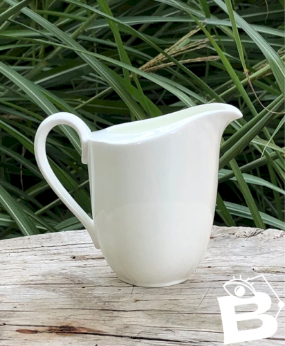 Crémier blanc en porcelaine Villeroy & Boch modèle Arco Weiss