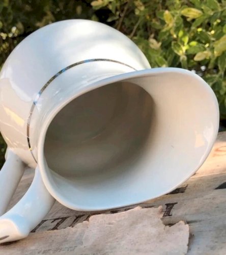 Crémier blanc liseré argenté en porcelaine CH-R